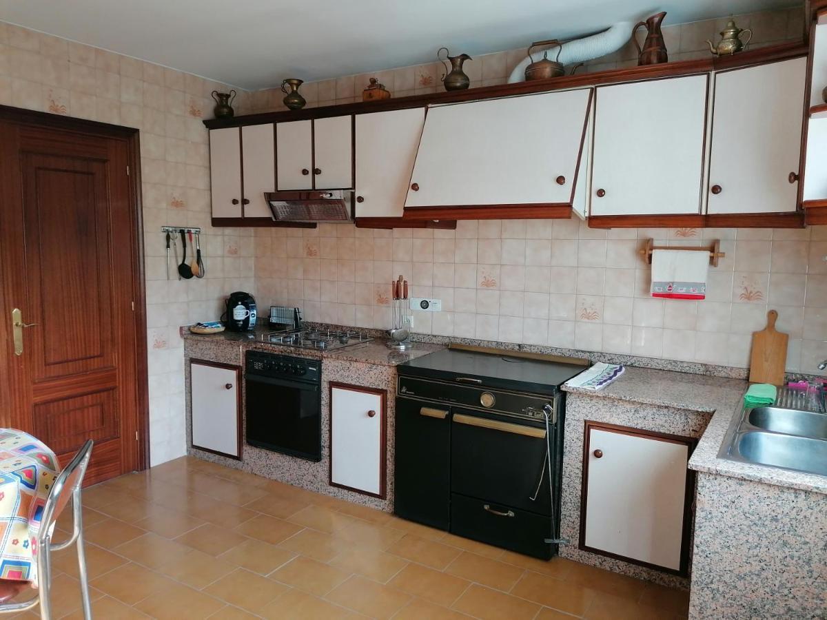 Alojamiento cerca de Padrón Santa María Exterior foto