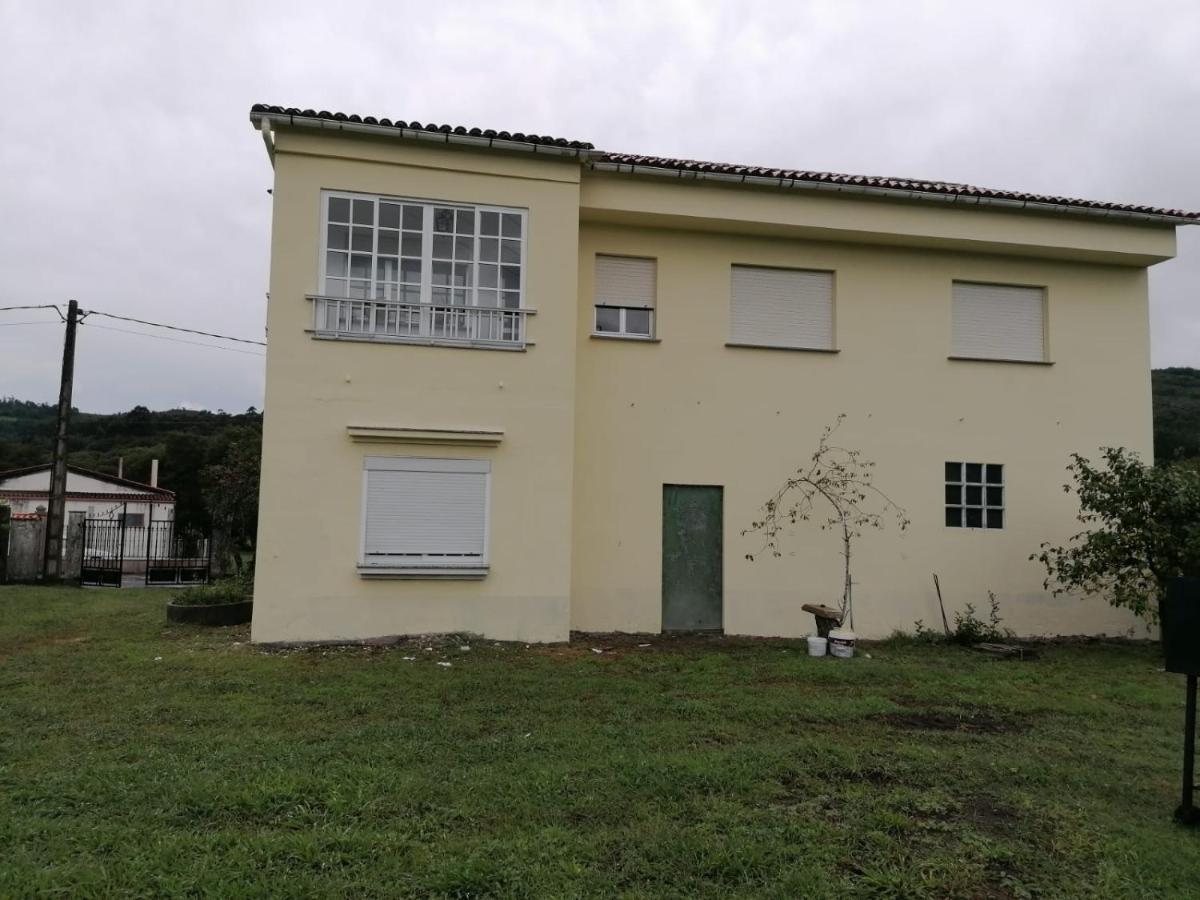Alojamiento cerca de Padrón Santa María Exterior foto